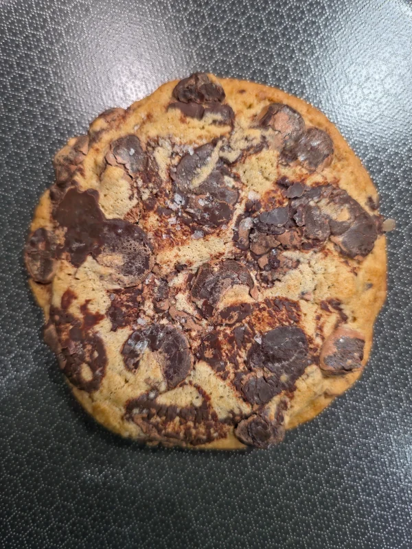 Giant Chocolate Chip Cookie - Image 1